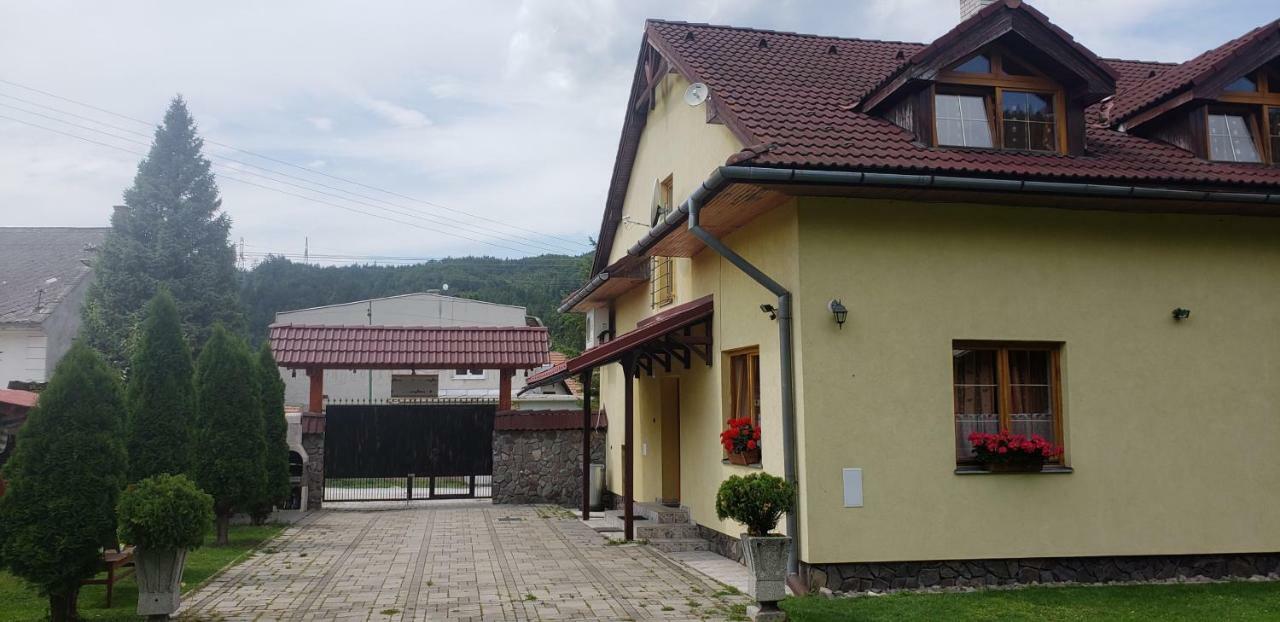 Penzion Hacienda Liptovská Osada Εξωτερικό φωτογραφία